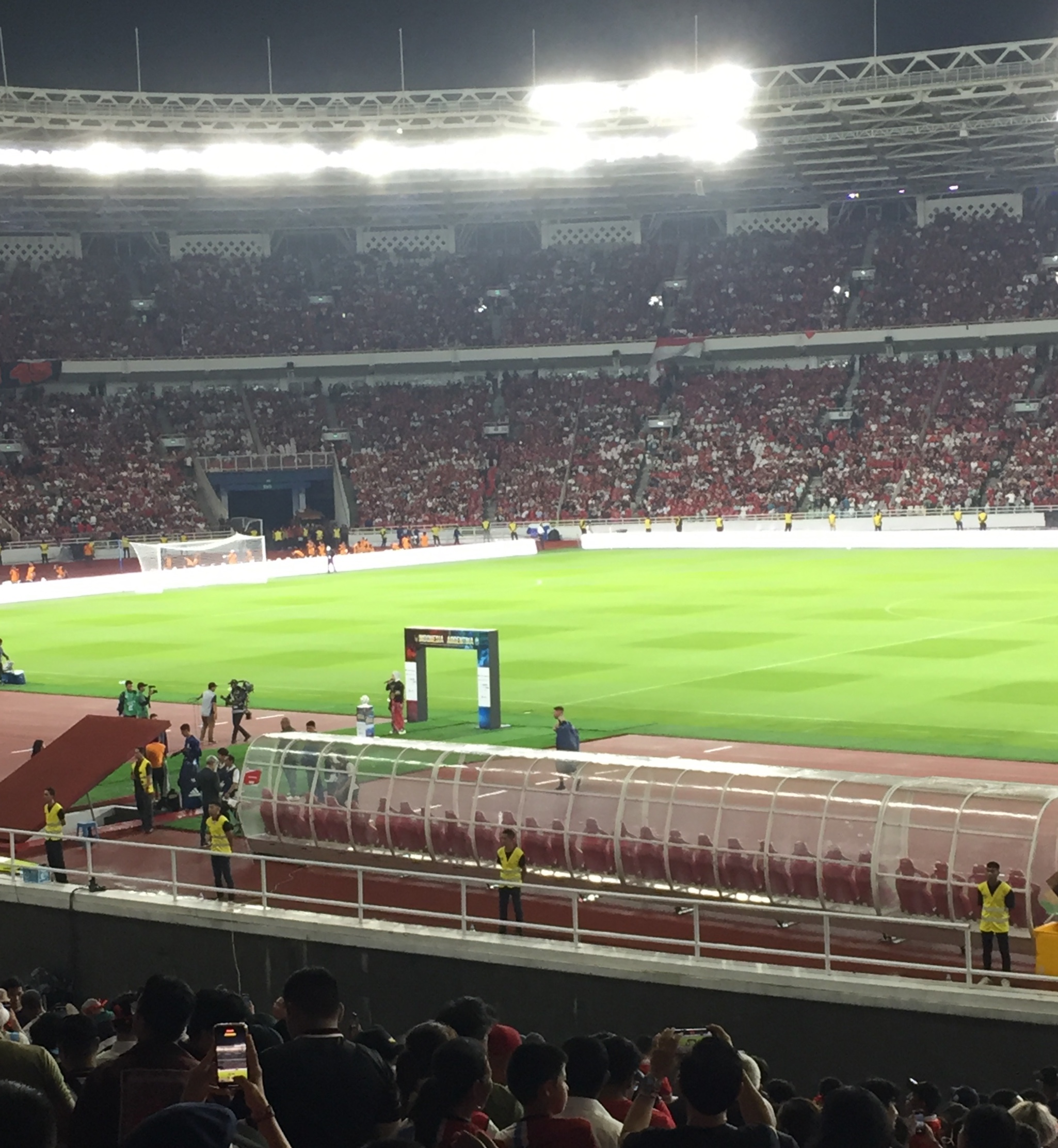 Suara Emas Putri Ariani Getarkan SUGBK, Jelang Laga Timnas Indonesia Vs Argentina