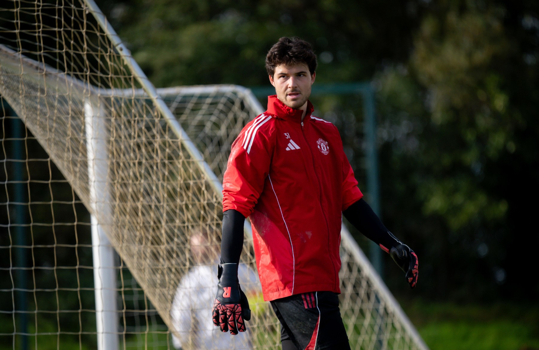 Senne Lammens: Saya Bukan Schmeichel yang Menyamar