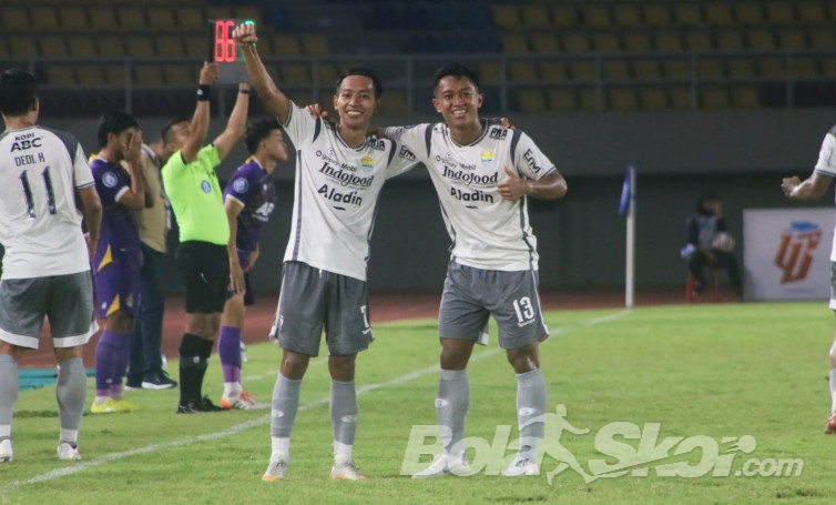 Kalahkan Persik Kediri, Persib Bandung Langsung Tatap Persebaya