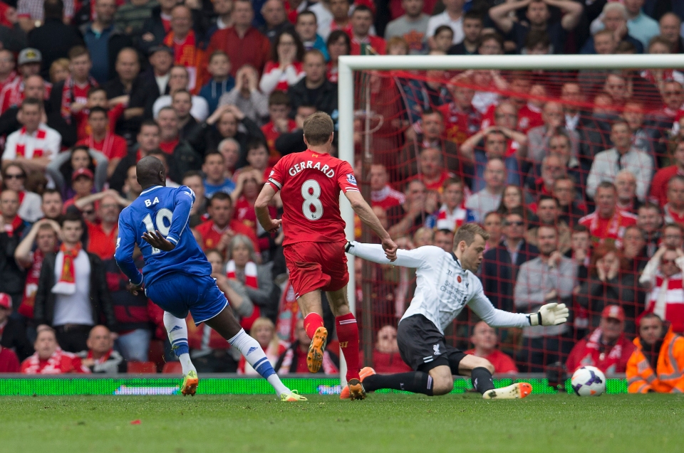 Demba Ba Ungkap Fakta Baru di Balik Momen Steven Gerrard Terpeleset