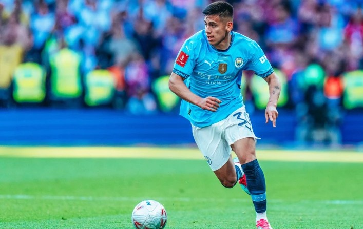 Bagian dari Perampingan Tim, Manchester City 'Sekolahkan' Claudio Echeverri ke Bayer Leverkusen