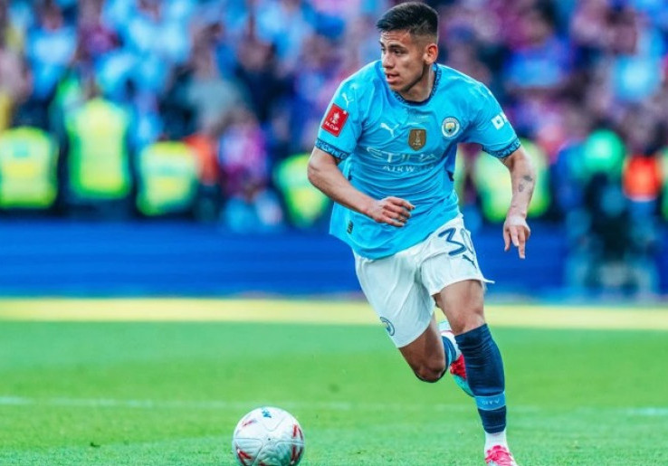 Bagian dari Perampingan Tim, Manchester City 'Sekolahkan' Claudio Echeverri ke Bayer Leverkusen