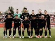 Kiper Timnas Indonesia Maarten Paes Debut di Conference League, Bantu Ajax Menang Besar