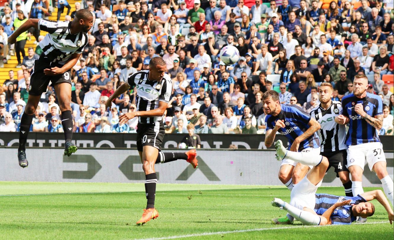 Udinese 3-1 Inter Milan: Nerazzurri Kena Comeback, Friulani Naik ke Puncak Klasemen