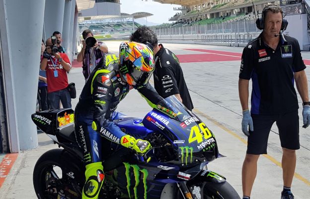 Valentino Rossi Pamer Helm Baru di Tes MotoGP Sepang, Artistik dan Penuh Warna