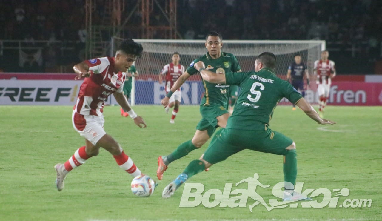 Hasil Liga 1: Seru! Persebaya Permalukan Persis, Bali United Terkapar di Kandang