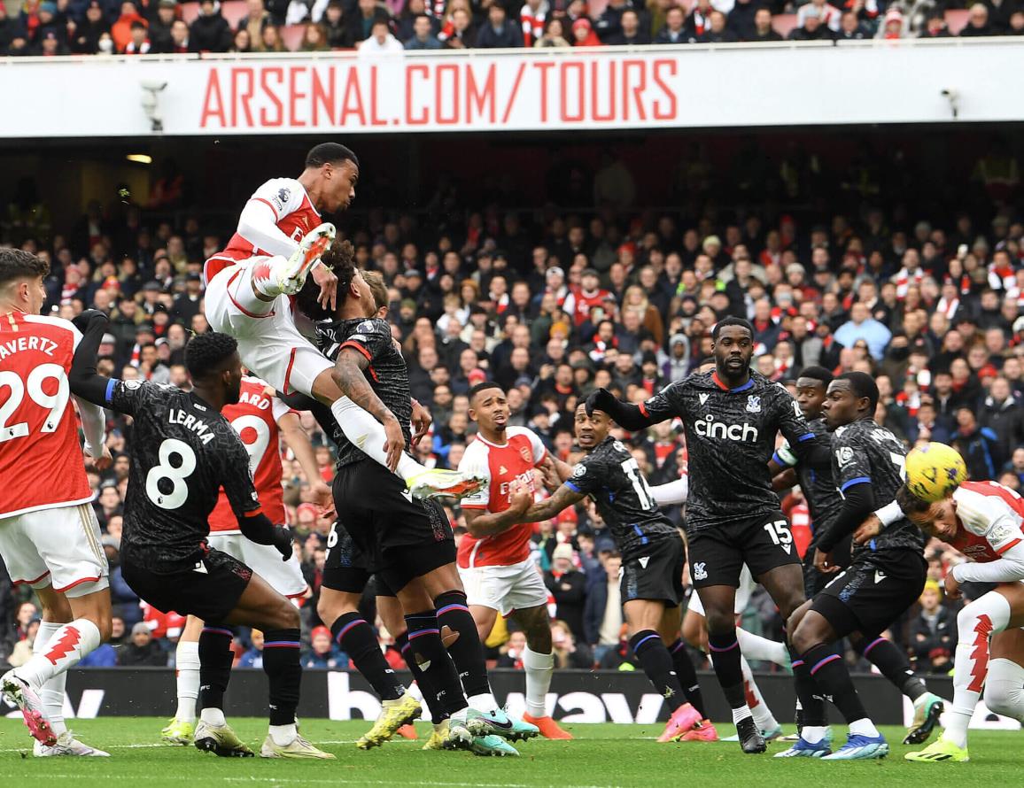 Taktik Arsenal pada Situasi Bola Mati Dinilai Curang