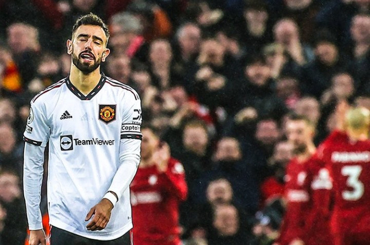 Minta Diganti saat Manchester United Dibantai Liverpool, Bruno Fernandes Memalukan