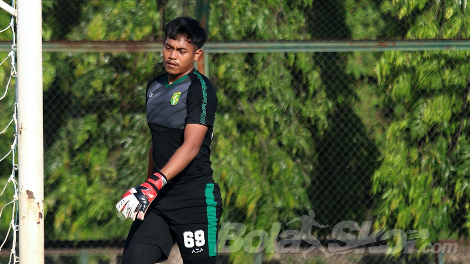 Kiper Kedua Persebaya Ingin Ulang Memori Musim 2021/2022 saat Hadapi Persija