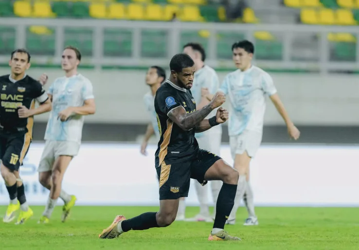 Tulang Punggung Dewa United, Alex Martins Tak Lupakan Peran Rekan Setim