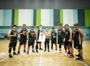 Jelang On-Season, Dewa United Surabaya Main Basket Bareng Awak Media