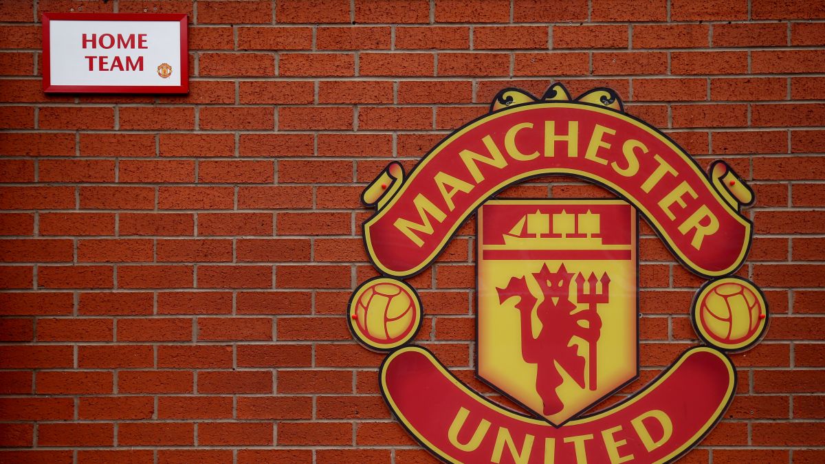 Lika-liku Manchester United Berburu Manajer Anyar