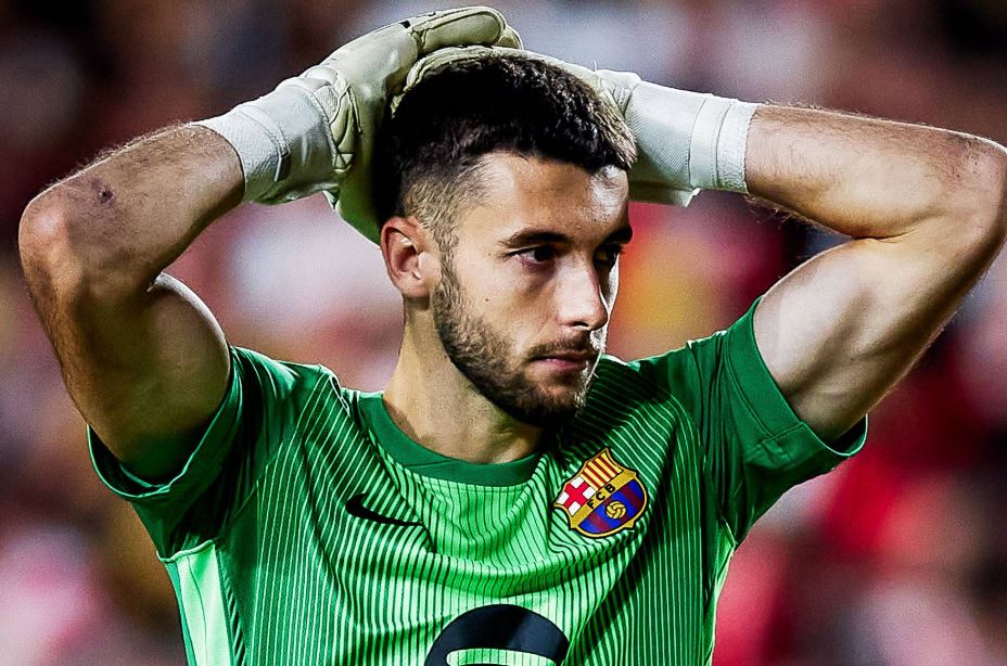 Buat Blunder Berujung Gol pada Laga Real Oviedo vs Barcelona, Joan Garcia Dibela Hansi Flick