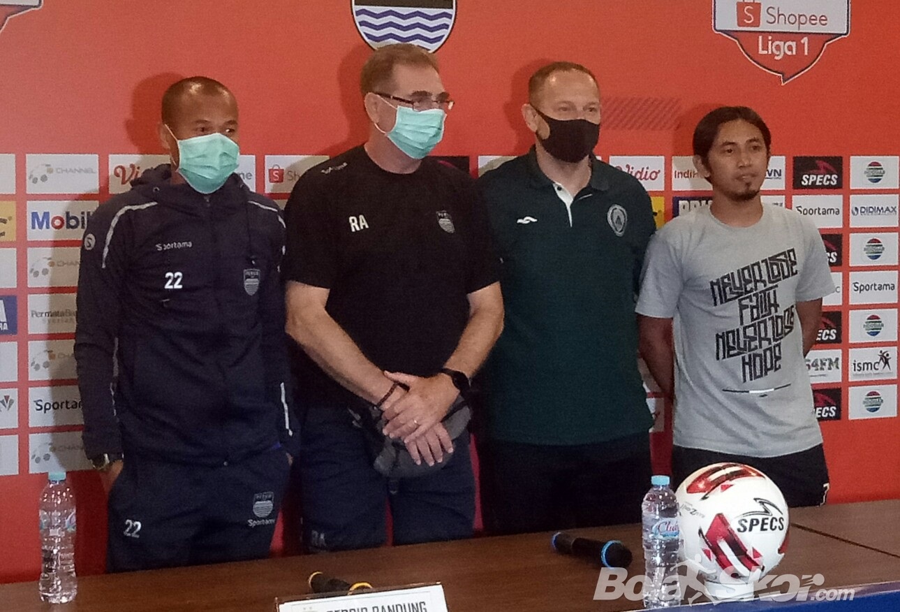 Persib dan PSS Sleman Kampanye Setop Liga 1 2020 untuk Hindari Virus Corona