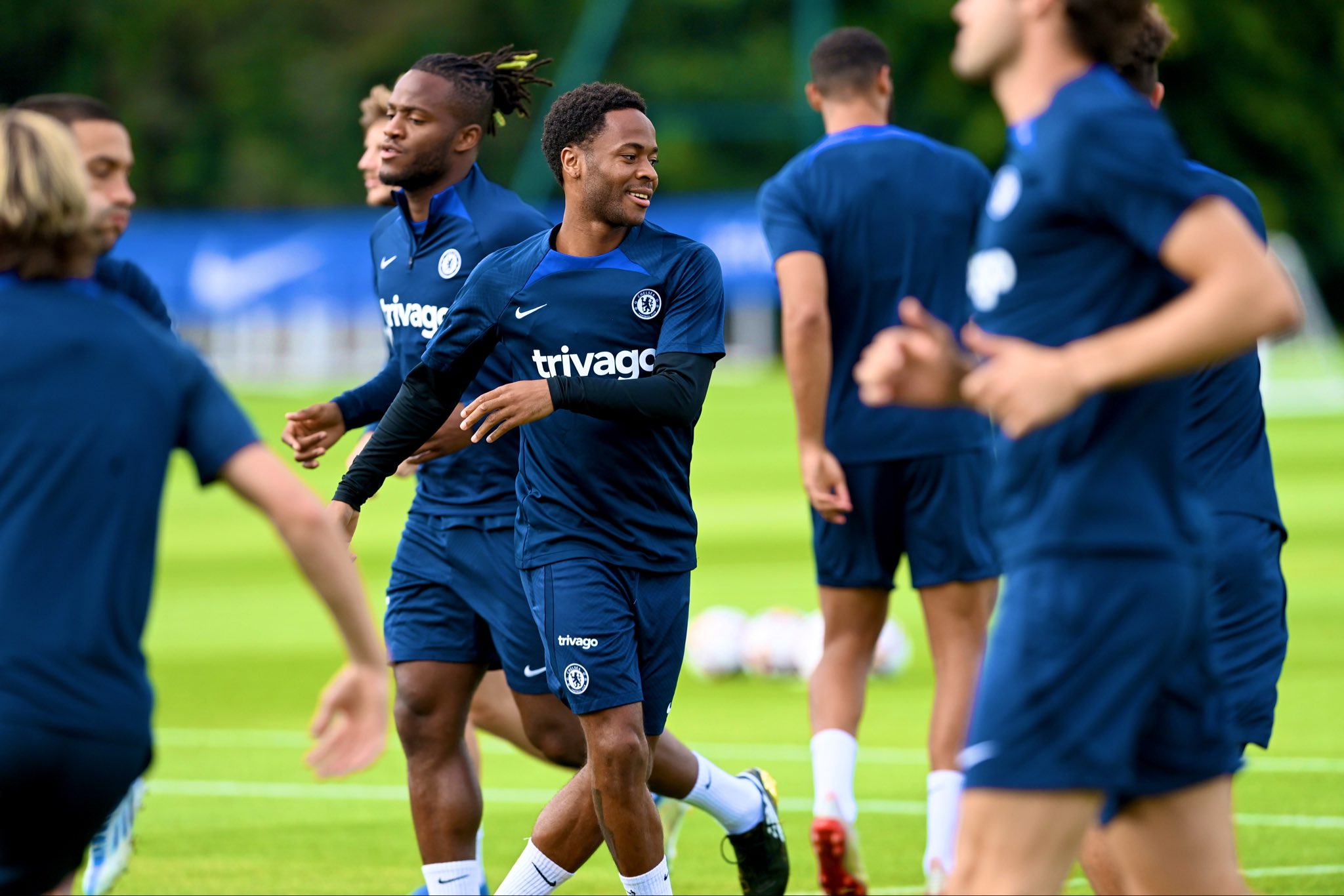 Keputusan Manchester City Jual Raheem Sterling Sungguh Membingungkan