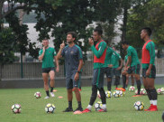 Pesan Penting Luis Milla Saat Timnas Indonesia U-23 Menghadapi Singapura