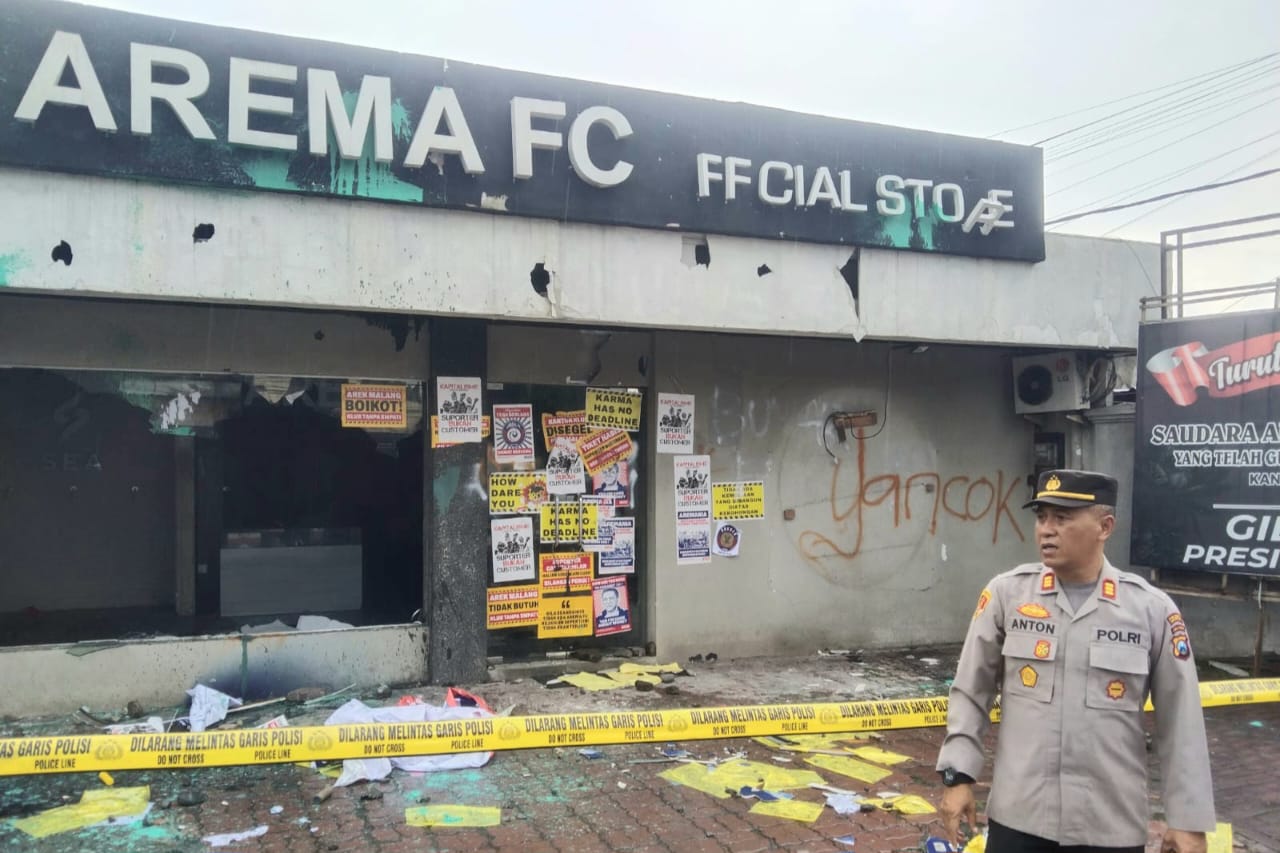 Arema FC Prihatin Setelah Kantor dan Store Dirusak Massa