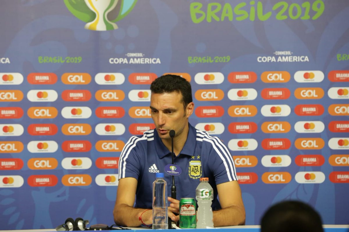 Pelatih Akui Argentina Beruntung Masih Punya Peluang Lolos