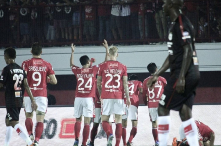 Bali United 2-0 Persipura Jayapura: Serdadu Tridatu Keluar dan Jauhi Zona Merah