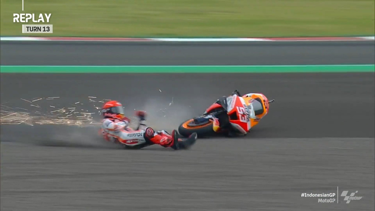 Insiden Marquez Bikin Espargaro Merinding