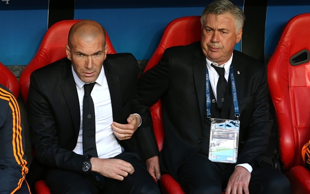 Ancelotti Pilih Zidane Latih Real Madrid
