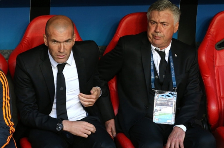 Ancelotti Pilih Zidane Latih Real Madrid