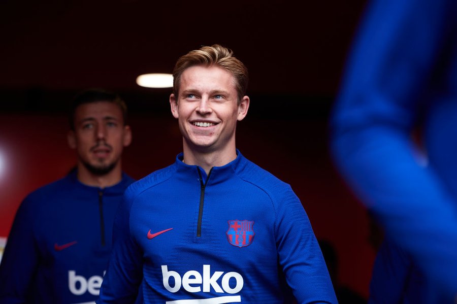 Xavi Beri Kode Ada Hal yang Memaksa Frenkie de Jong Hengkang