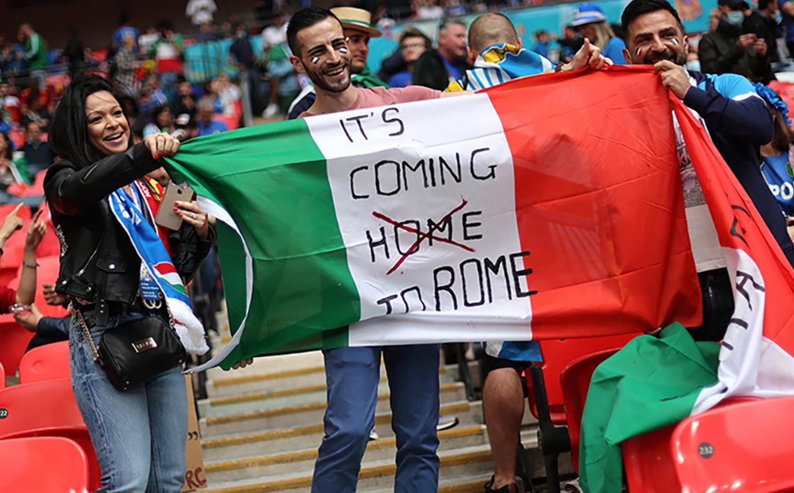 Cerita Klasik Euro: Ketika 'Football's Coming to Rome' pada 2020