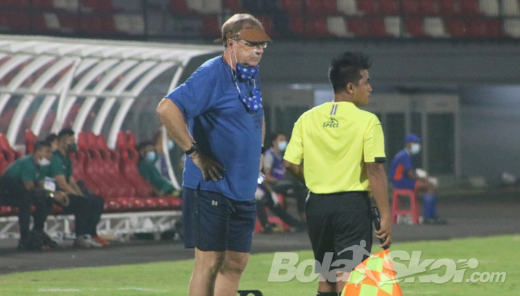 Persib Jawab Keraguan Kurang Cepat di Bursa Transfer