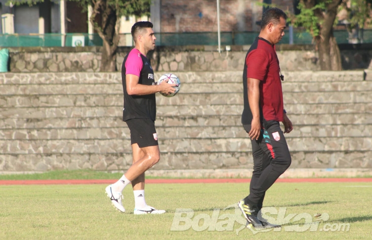 Fabiano Beltrame Ingatkan Prestasi Liga 1 Lebih Penting untuk Persis Solo