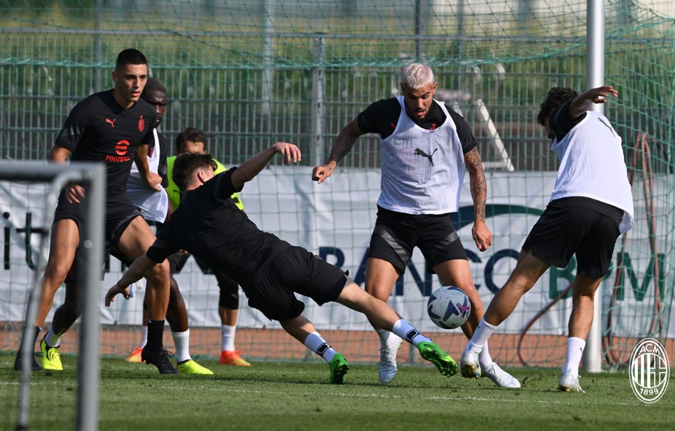 Musim Baru Belum Dimulai, AC Milan Sudah Dihadapkan pada Ujian Besar