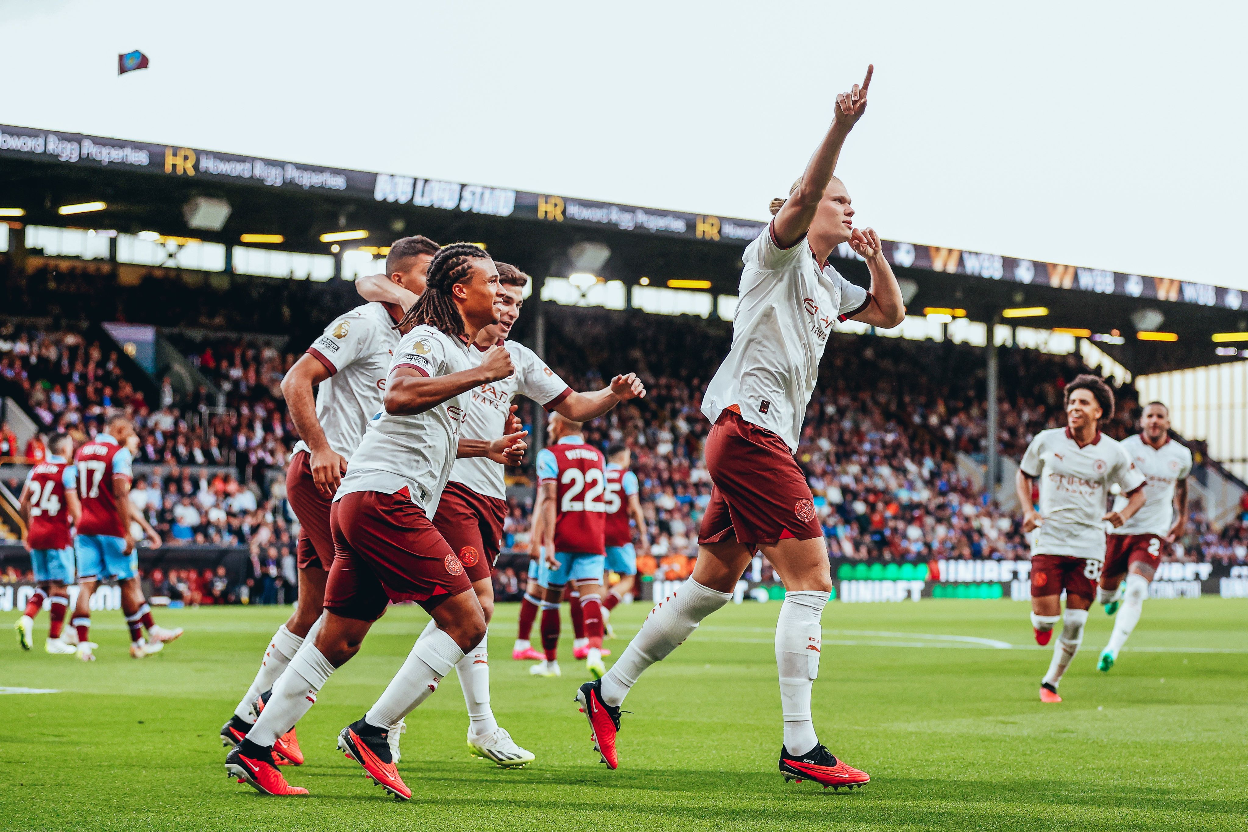 Burnley 0-3 Manchester City: Awal Manis untuk Sang Juara Bertahan
