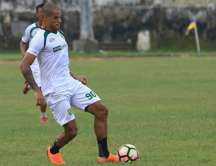 Lakukan Perekrutan Ulang, David da Silva Gabung Persebaya Medio Juli 2019