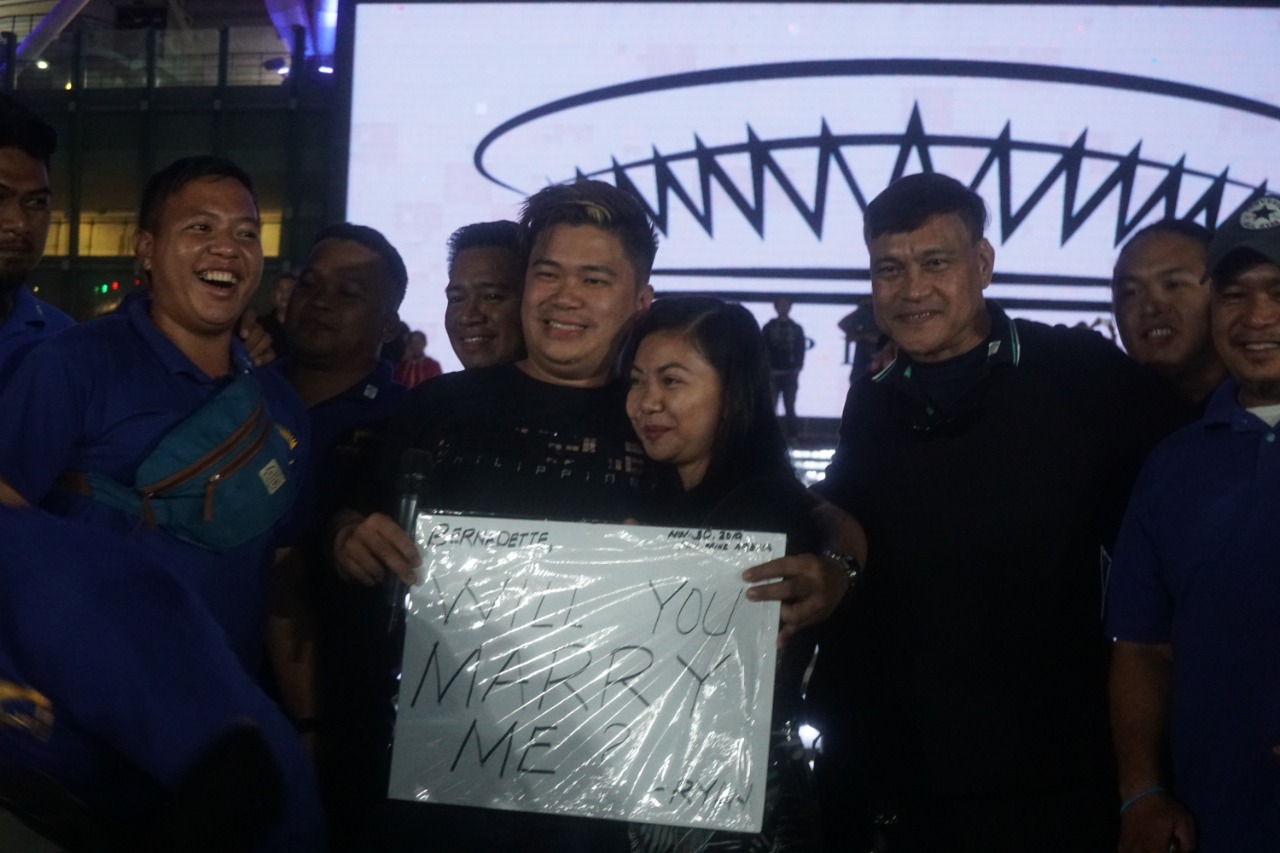 Pasangan Filipina Mengikat Janji Suci di Seremoni Pembukaan SEA Games 2019