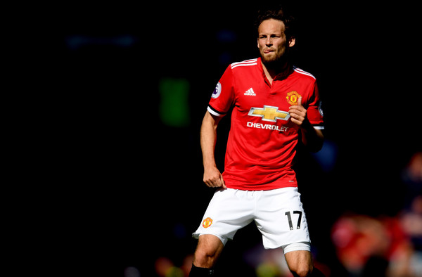 Manchester United Kembalikan Daley Blind ke Ajax Amsterdam
