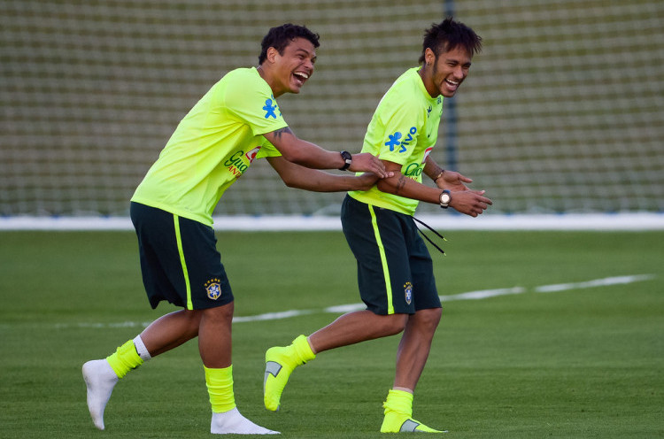 Thiago Silva Sedih Dimaki Neymar Saat Laga Brasil vs Kosta Rika