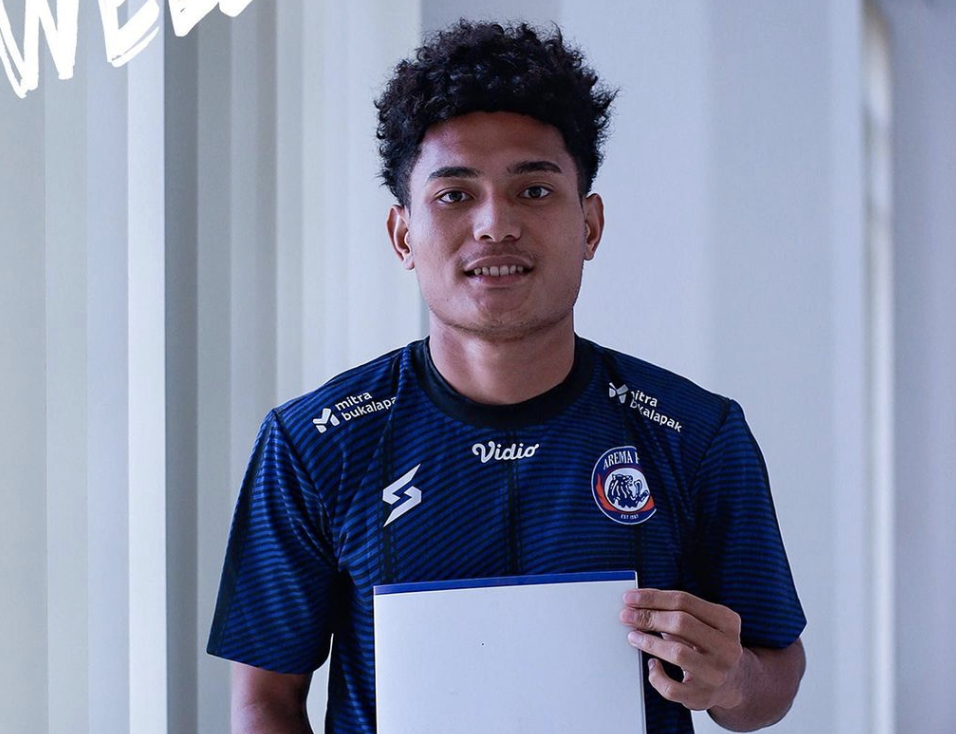 Arema FC Rekrut Asyraq Gufron dan Mikael Tata Menambal Sektor Pertahanan