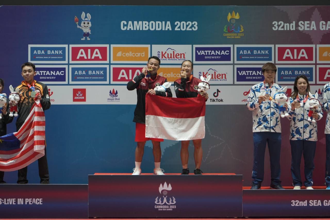 Kandaskan Pasangan Malaysia, Rehan Naufal Kusharjanto/Lisa Ayu Kusumawati Raih Emas