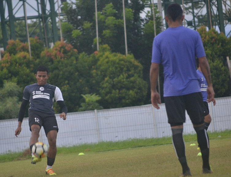 Manajemen Persib Bandung Bantah soal Rumor Teja Paku Alam