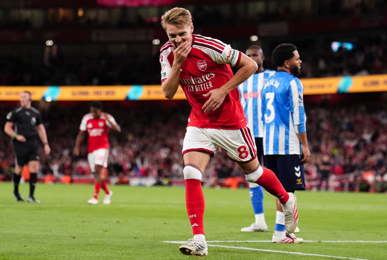 Start Sempurna Juara Bertahan Premier League
