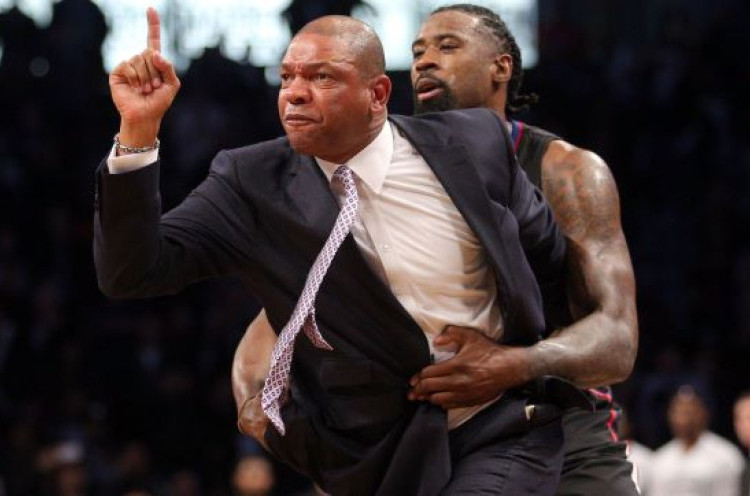 Hasil NBA: Rockets Bungkam Clippers pada Laga yang Diwarnai Insiden Ayah-Anak 