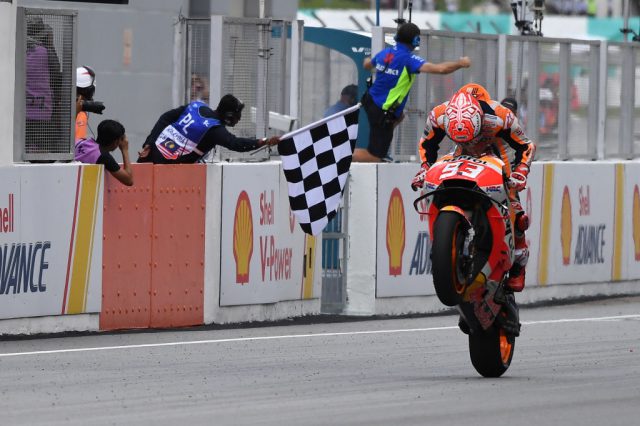 Hasil MotoGP Spanyol: Marquez Terdepan, Rins Kembali Naik Podium