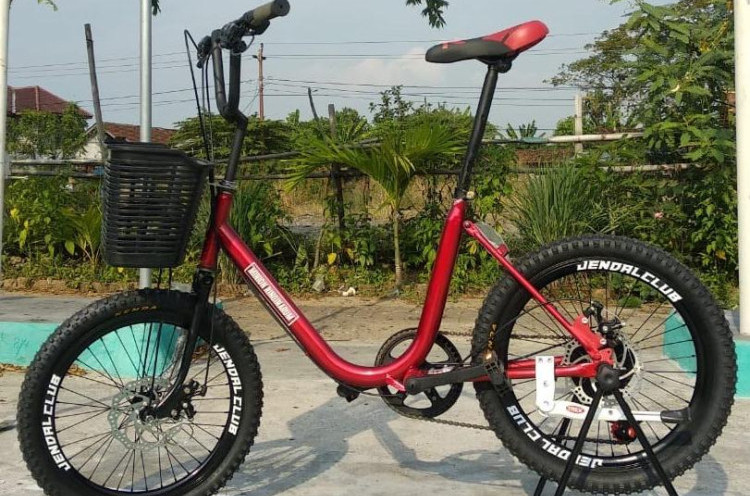 Kisah Inspiratif Media Officer Persik Kendal, Berbisnis Sepeda Minion dan Jadi Berkah