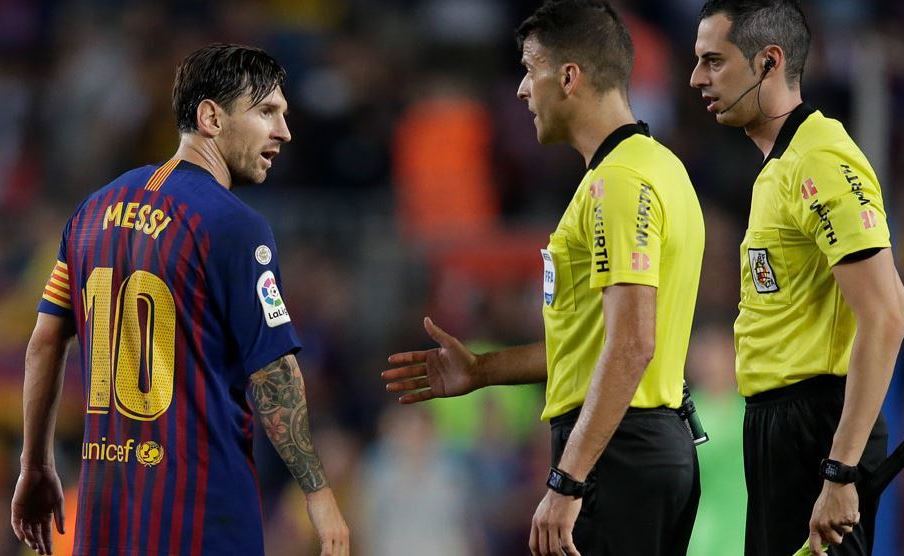 Pimpin Laga Barcelona Vs Bilbao, Gil Mazano Bukan Sosok yang 'Bersahabat' untuk Blaugrana