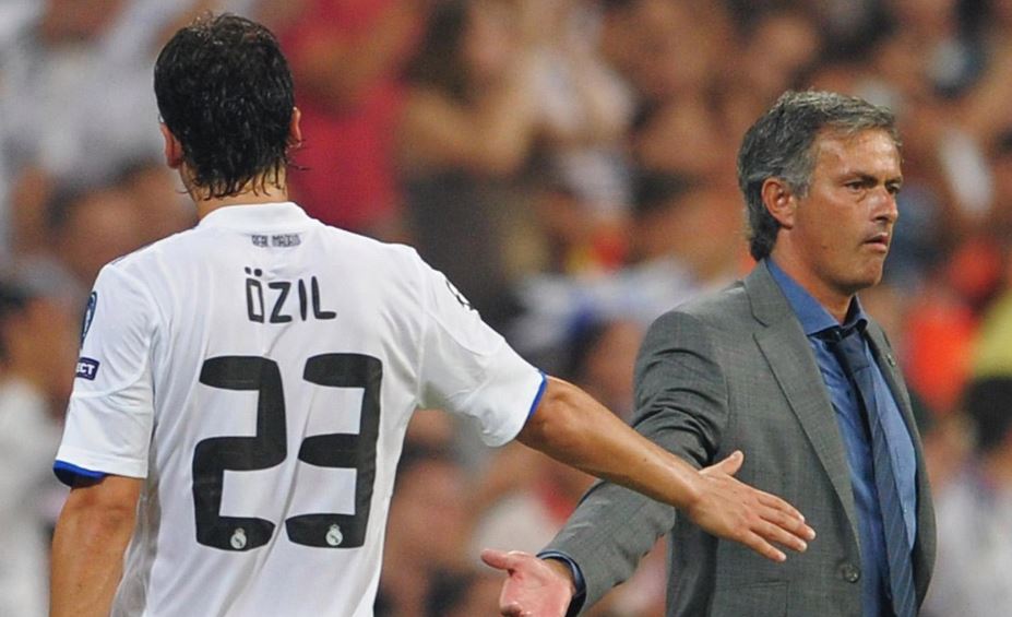 Pahit Manis Hubungan Mesut Ozil dan Jose Mourinho di Real Madrid