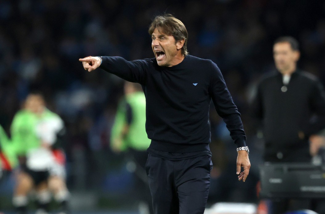 Tergusur dari Puncak Serie A, Para Pemain Napoli Ingin Singkirkan Antonio Conte?