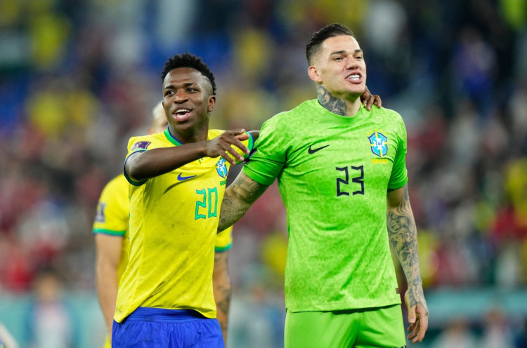 Ederson Panaskan Rumor Merapatnya Carlo Ancelotti ke Timnas Brasil