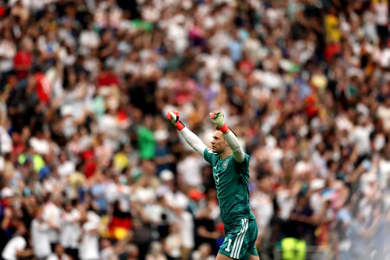 Manuel Neuer Resmi Jadi Kiper dengan Penampilan Terbanyak di Piala Dunia