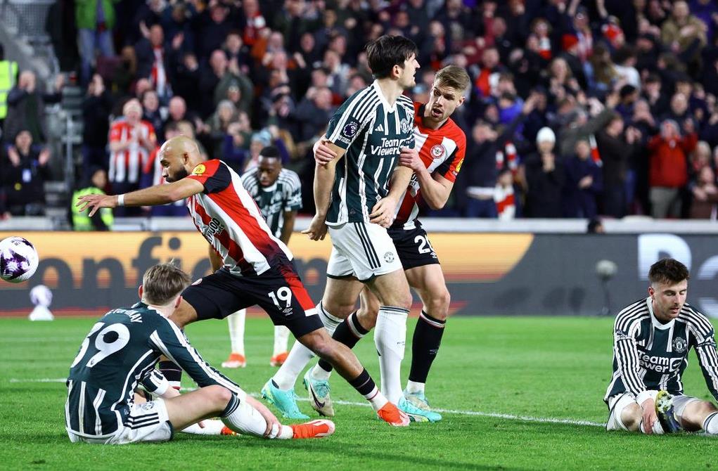 Manchester United Buat Brentford Seolah Bermain seperti Real Madrid
