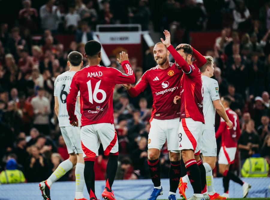 Hasil Piala Liga: Manchester United Bantai Barnsley dengan Skor 7-0 di Old Trafford